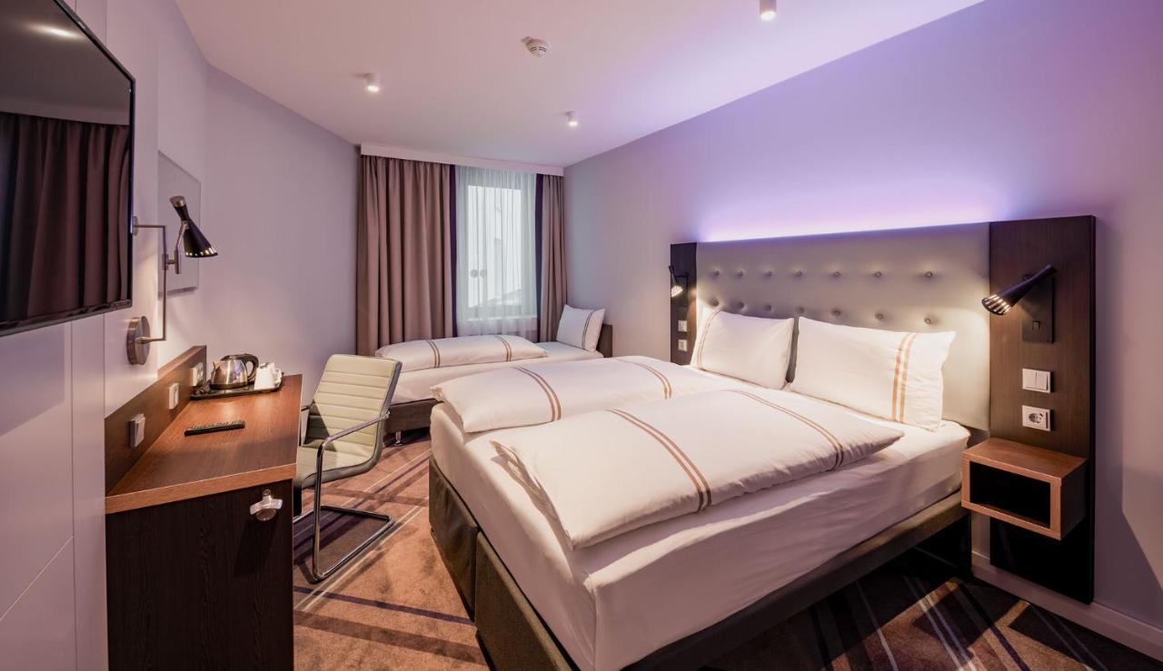 Premier Inn Stuttgart City Europaviertel Ngoại thất bức ảnh